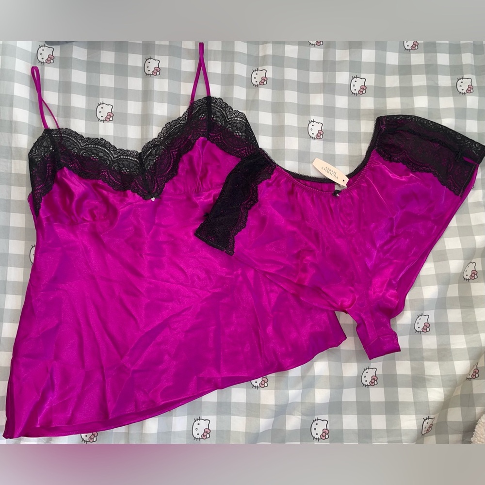 NWT Victoria Secret Lingerie Set💜🖤